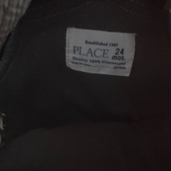 🎉NEW LISTING🎉 Bundle of 3 24 mths clothing—light jacket, overalls, & onesie - Picture 4 of 8